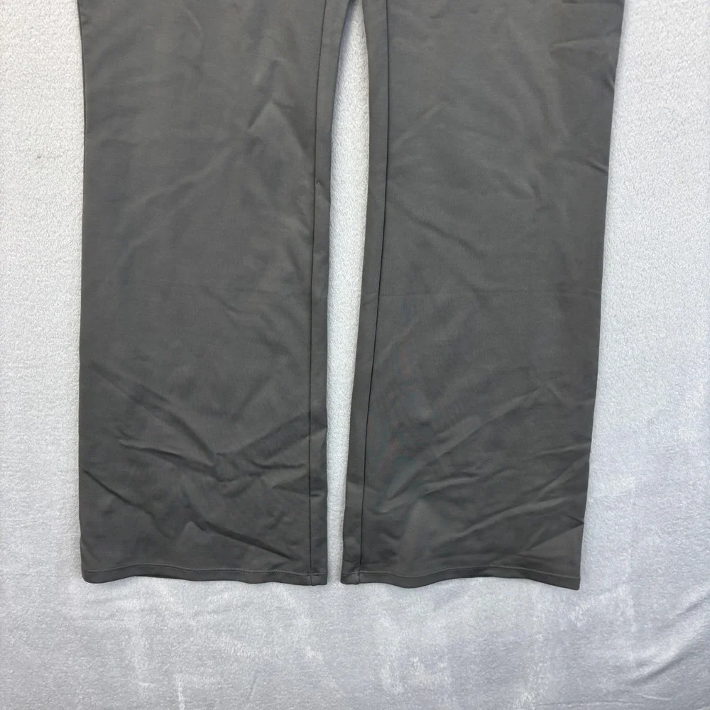 NWT Halara‎ Flare Leggings Stretch Pants Womens L Gray Pull On Stretch Pockets